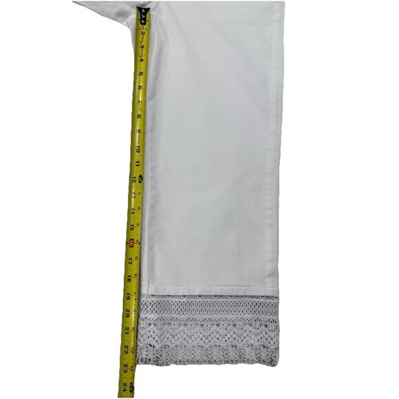 NWT Soft Surroundings Womens Size 8P Wide Leg Cropped Jeans w/ Lace Hem White - Picture 5 of 10